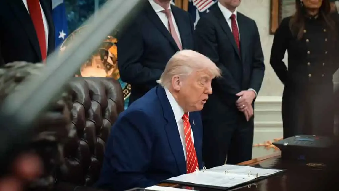 Trump Tariff: अमेरिकी राष्ट्रपति ट्रंप ने टैरिफ को लेकर किया ये बड़ा ऐलान, दुनिया हैरान!