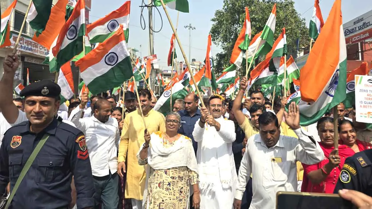 घरौंडा में निकली शौर्य तिरंगा यात्रा