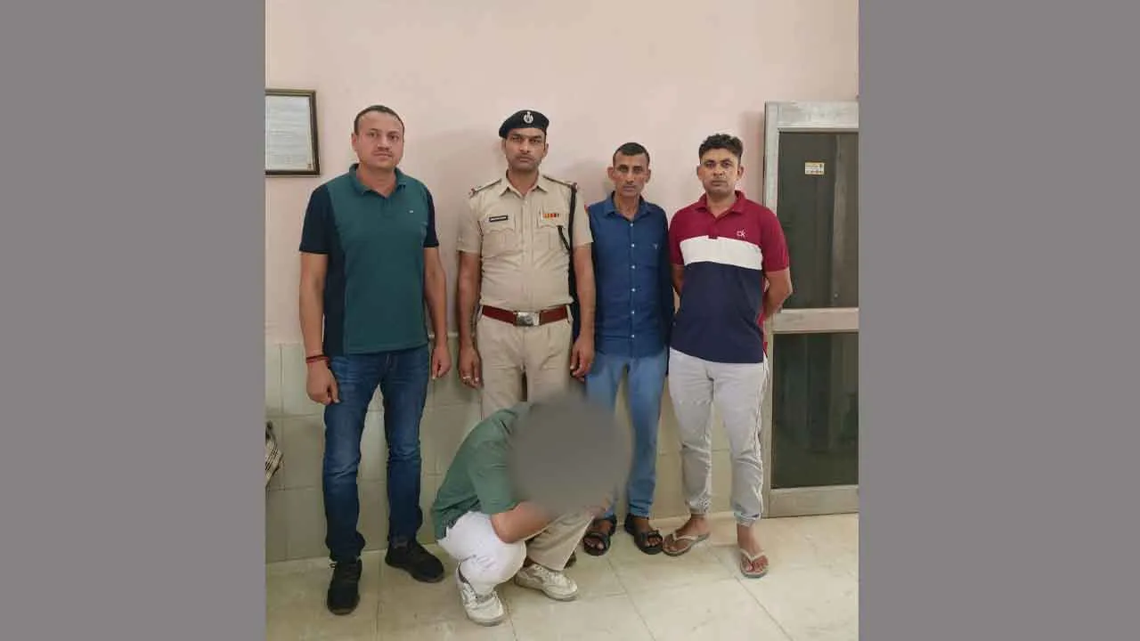 क्रेडिट कार्ड का चार्ज माफ करवाने का झांसा ठगी करने के आरोपी गिरफ्तार