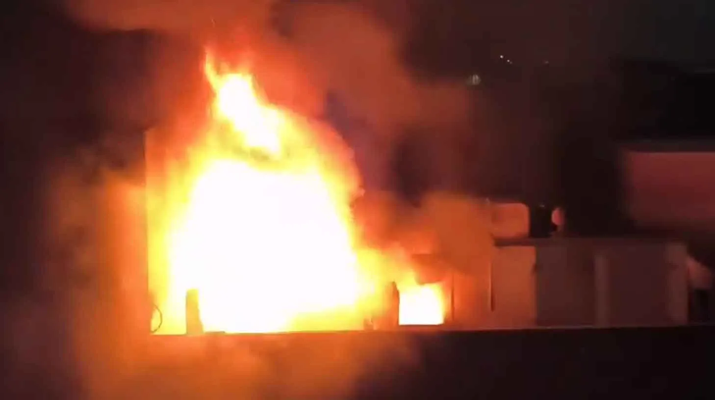 Kanpur Fire: कानपुर में भयानक दुर्घटना, एक ही परिवार के 5 लोग जिन्दा जले, मुख्यमंत्री योगी ने जताया दुख
