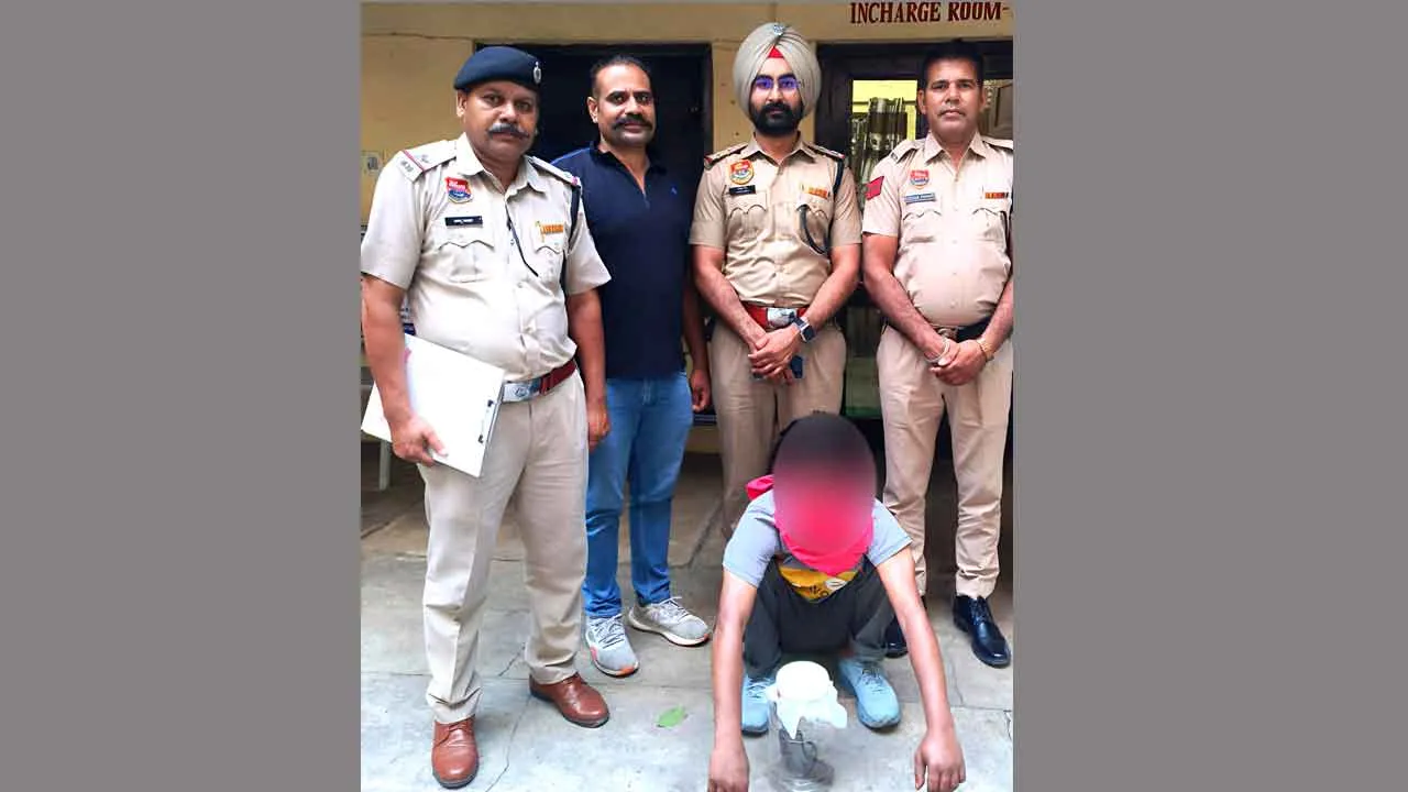 देसी कट्टा व जिन्दा रौंद सहित आरोपी काबू