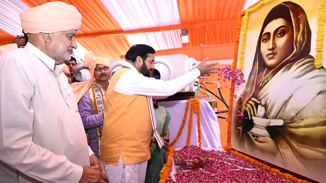 प्रदेश सरकार द्वारा अहिल्याबाई के नाम से दो एकड़ भूमि पर बनवाया जाएगा म्यूजियम: मुख्यमंत्री