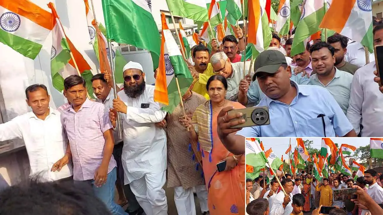 Tiranga Yatra: मीरापुर में ऑपरेशन सिंदूर की सफलता पर निकली विशाल तिरंगा यात्रा