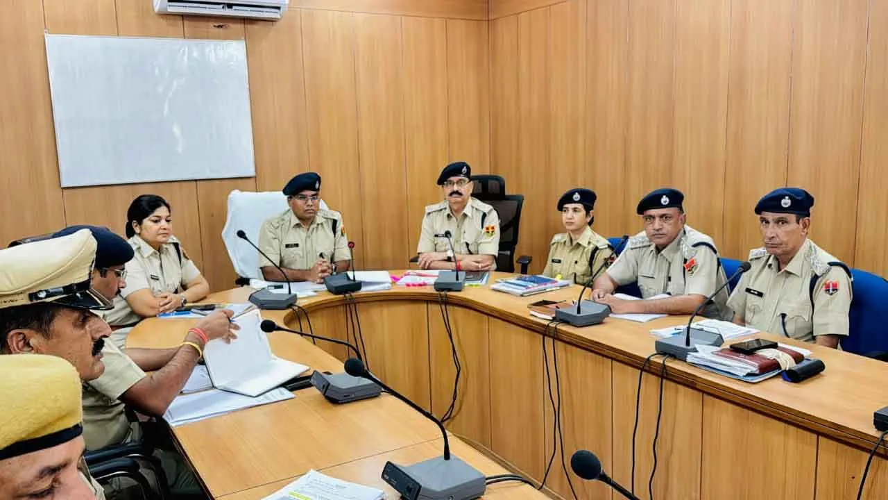 ”अपराधियों से मिलीभगत की तो नपेंगे पुलिस अधिकारी”