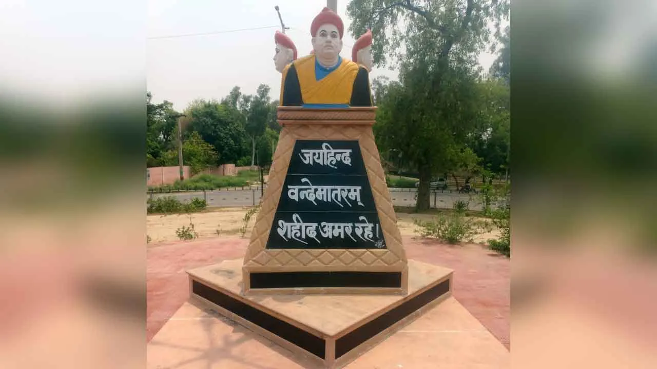 सार-संभाल के अभाव में तिलक सर्किल की दुर्दशा