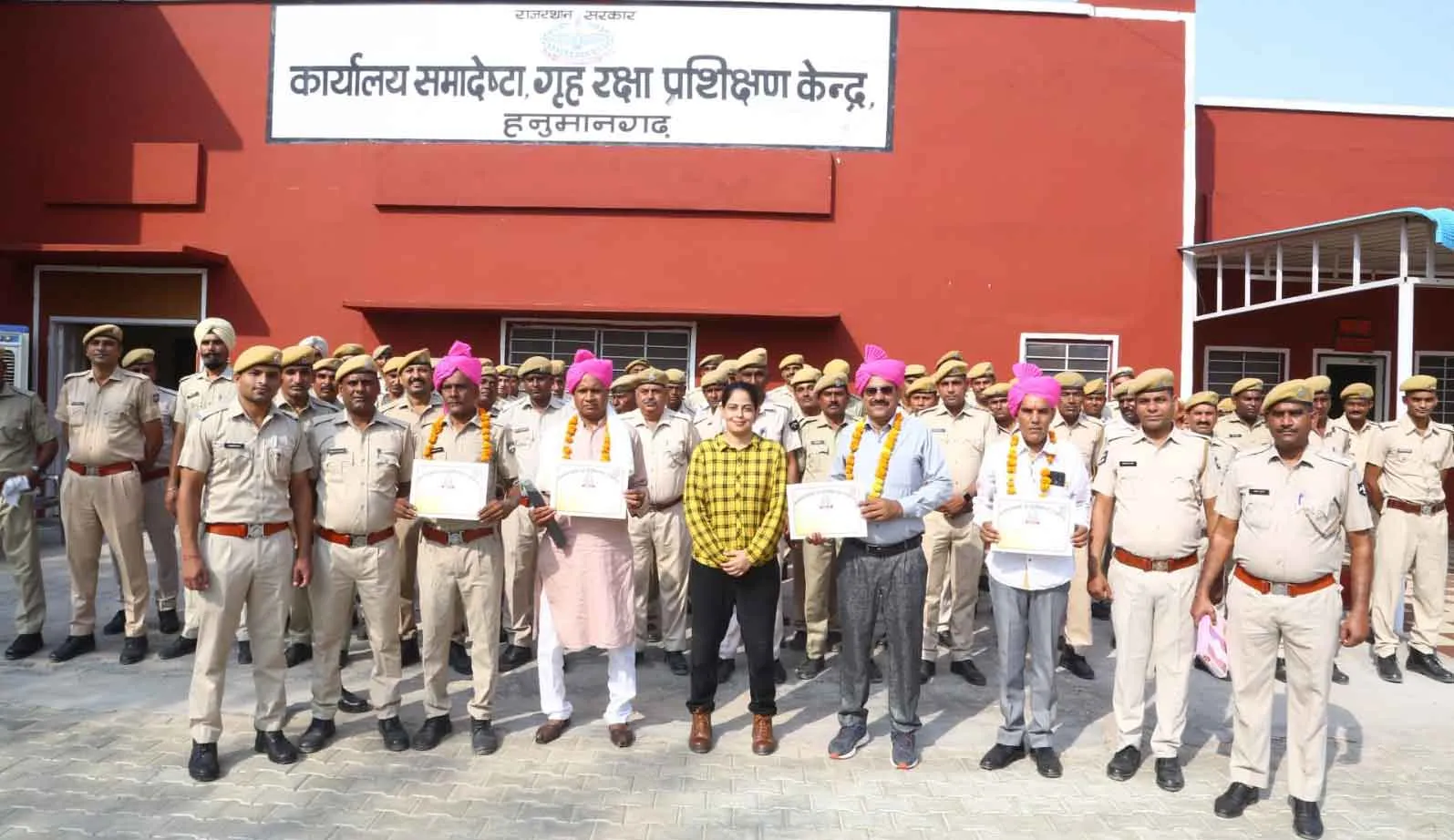 चार वरिष्ठ जवान दीर्घकालिक सेवा के लिए सम्मानित