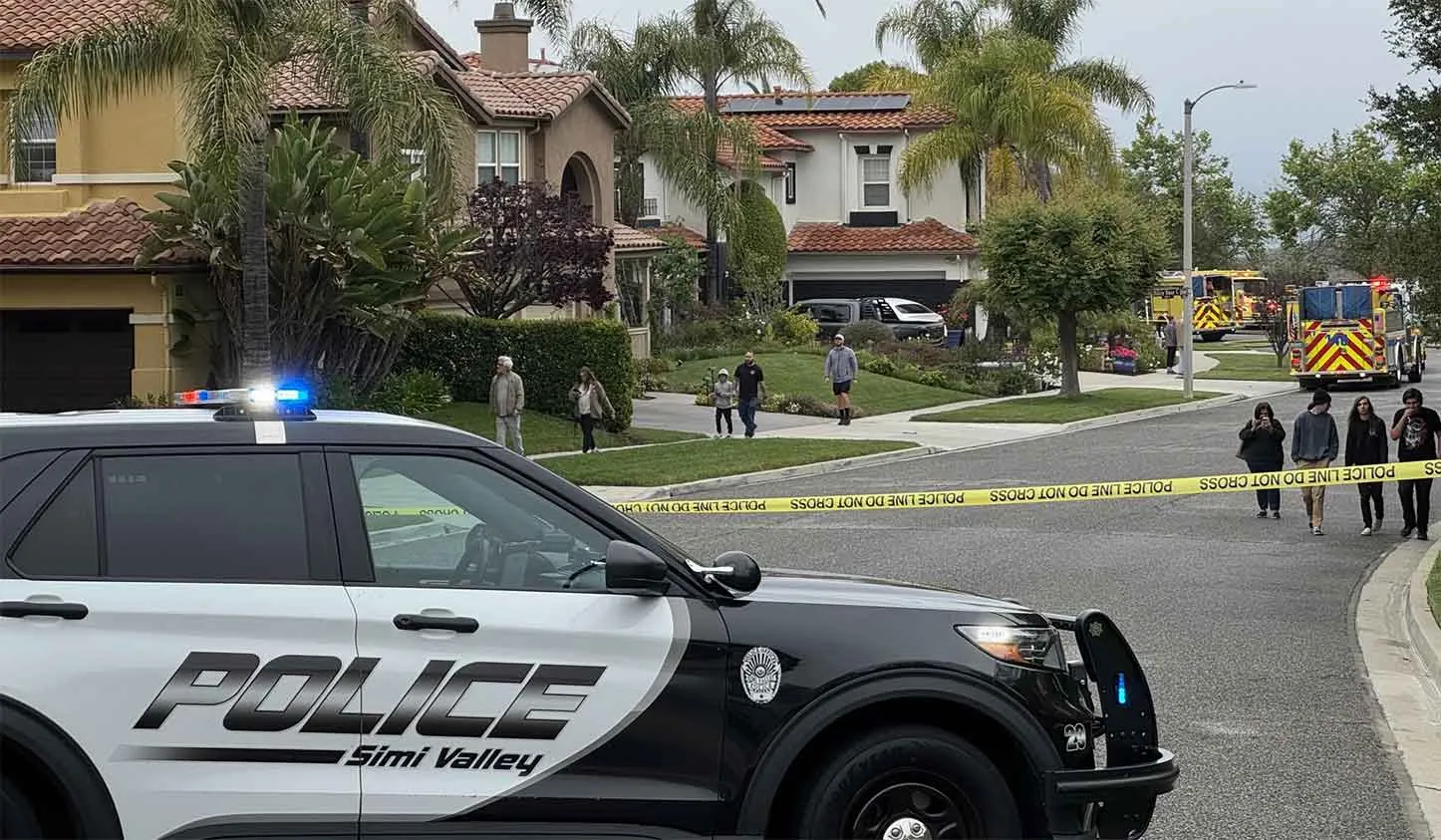 California Plane Crash: बस्ती में घरों से टकराकर गिरा दुर्घटनाग्रस्त विमान, वीडियो वायरल