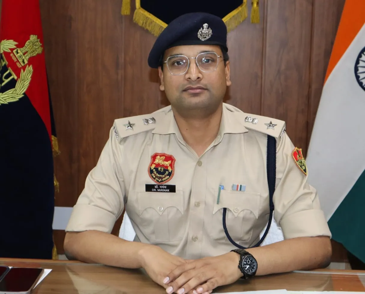 हवाई हमलों और अफवाहों के दौर में, नागरिक घबराएं नहीं, सावधान रहें:- एसपी डॉ. मयंक गुप्ता