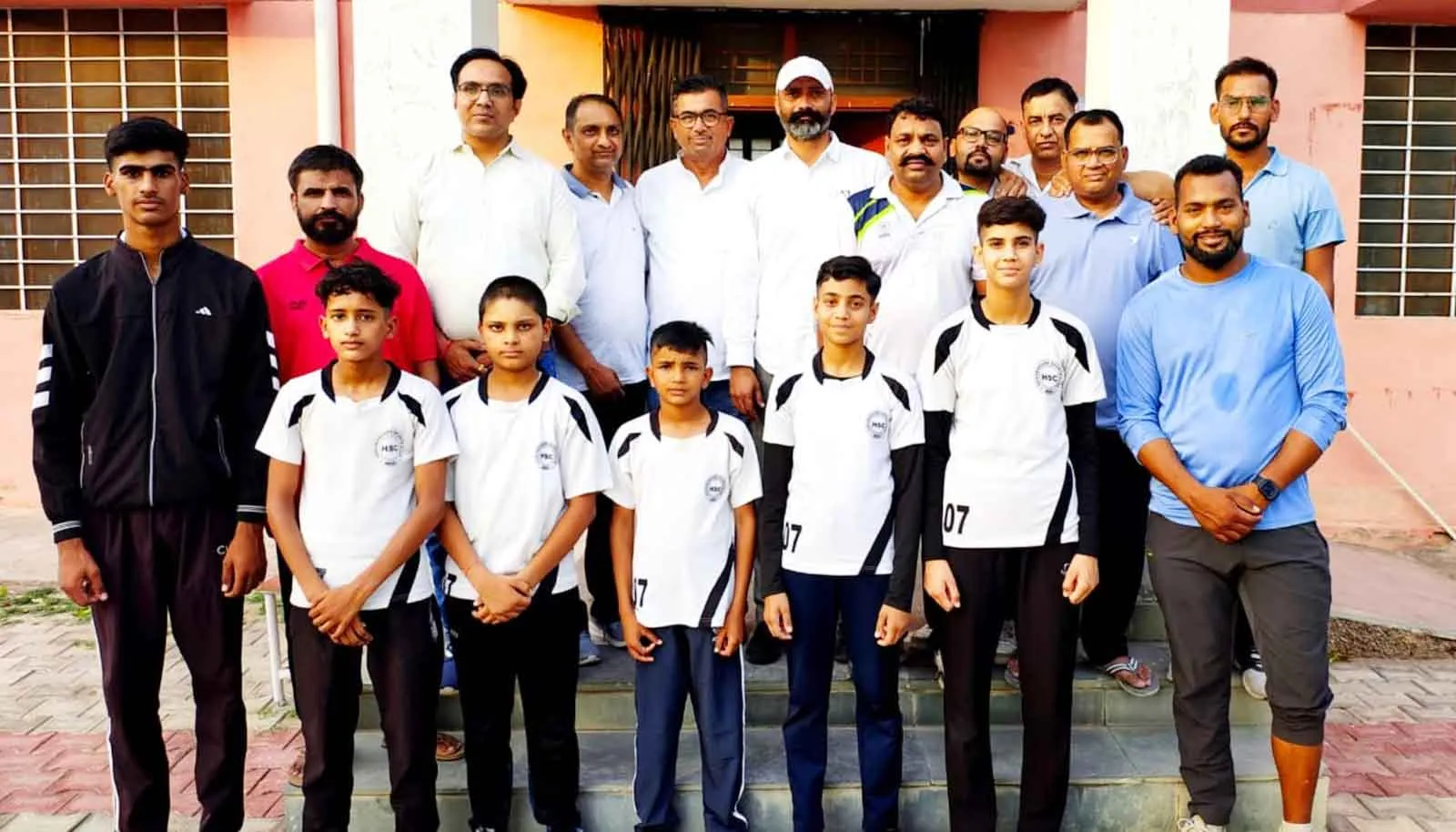 National Wushu Competition: तमिलनाडु में होने वाली राष्ट्रीय वुशू प्रतियोगिता के लिए हनुमानगढ़ के छह खिलाड़ियों का चयन