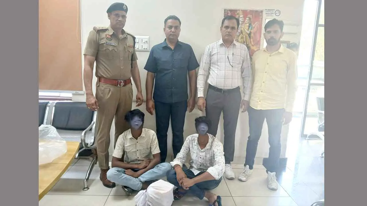 5 किलो अफीम सहित कार सवार दो गिरफ्तार