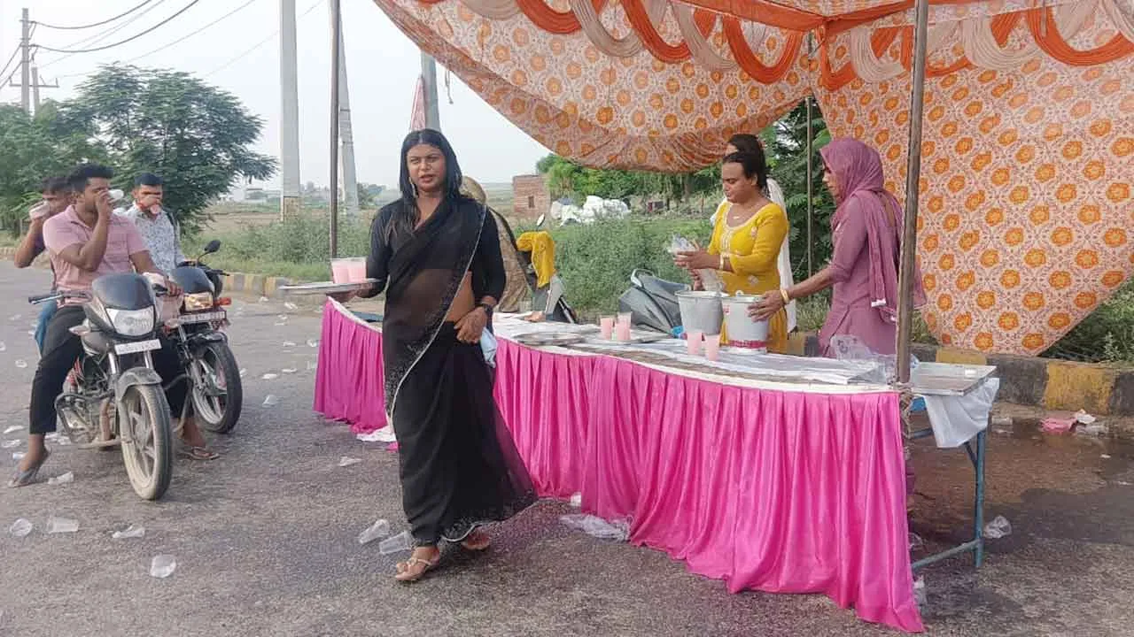 बसताड़ा टोल पर सुखदुआ समाज की अनोखी पहल