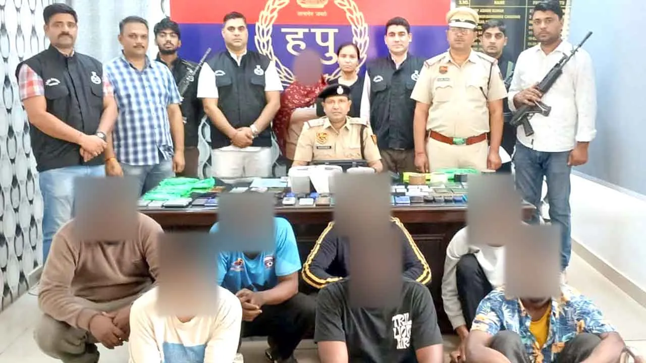 Gurugram Drug Racket News: गुरुग्राम में इंटरनेशनल ड्रग रैकेट का भंडाफोड़, सात विदेशियों सहित आठ गिरफ्तार