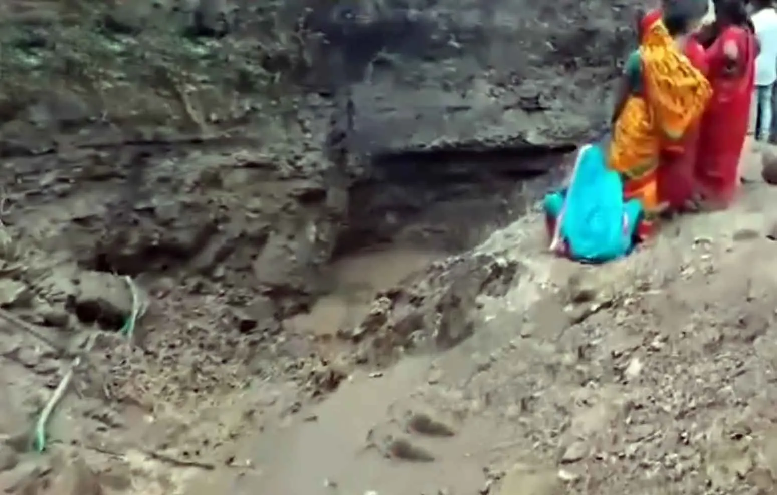 Jharkhand Coal Mine Accident: आखिर 13 दिन बाद निकाल लिए गए अवैध खदान में दबे तीन श्रमिकों के शव