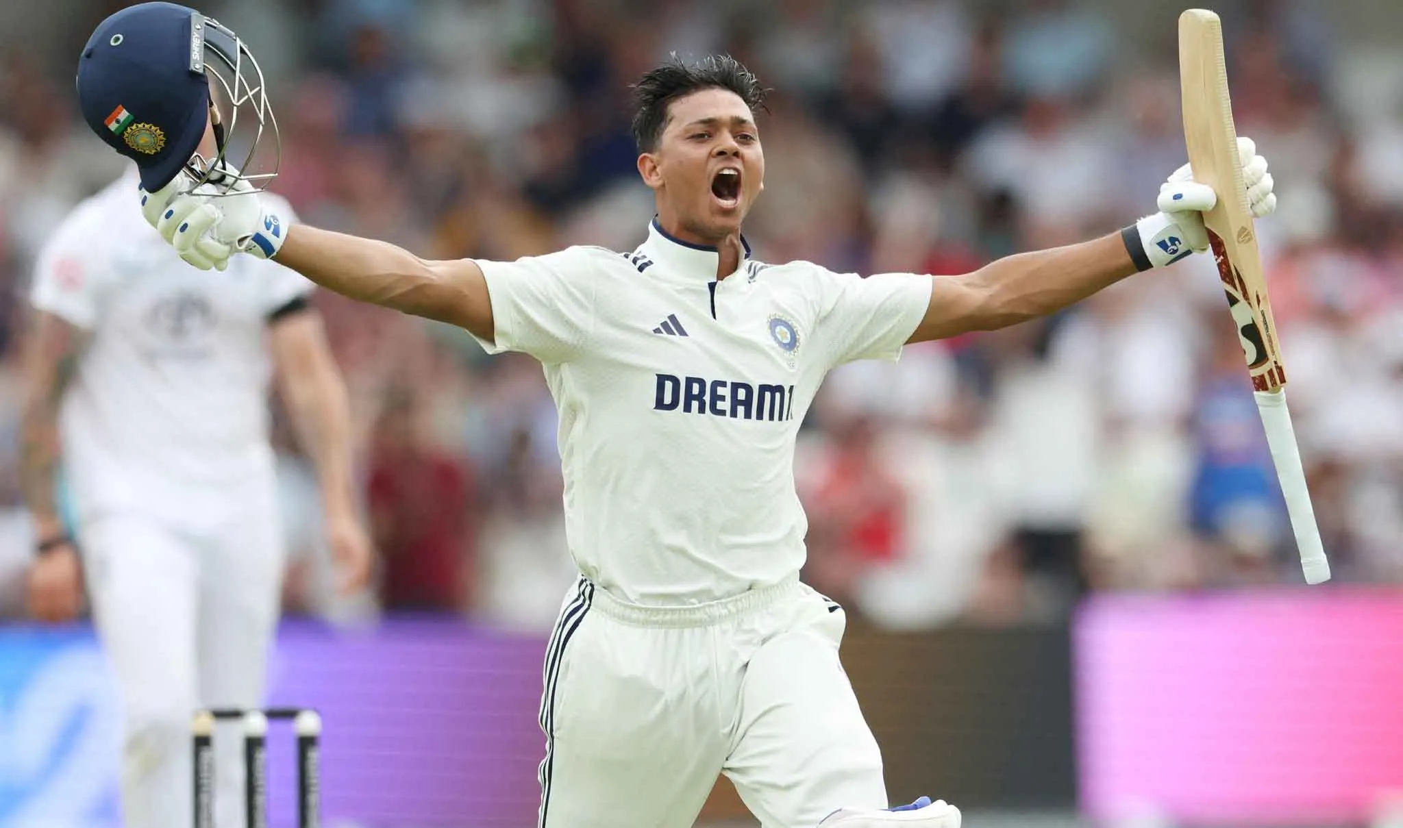 India-England 1st Test: इंग्लैंड पर टूटा भारतीय बल्लों का कहर! गिल और जायसवाल की ताबड़तोड़ बल्लेबाज़ी से बना रनों का पहाड़
