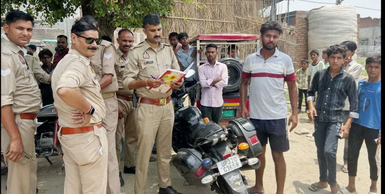 अलग-अलग सड़क दुर्घटनाओं में किशोर समेत दो घायल