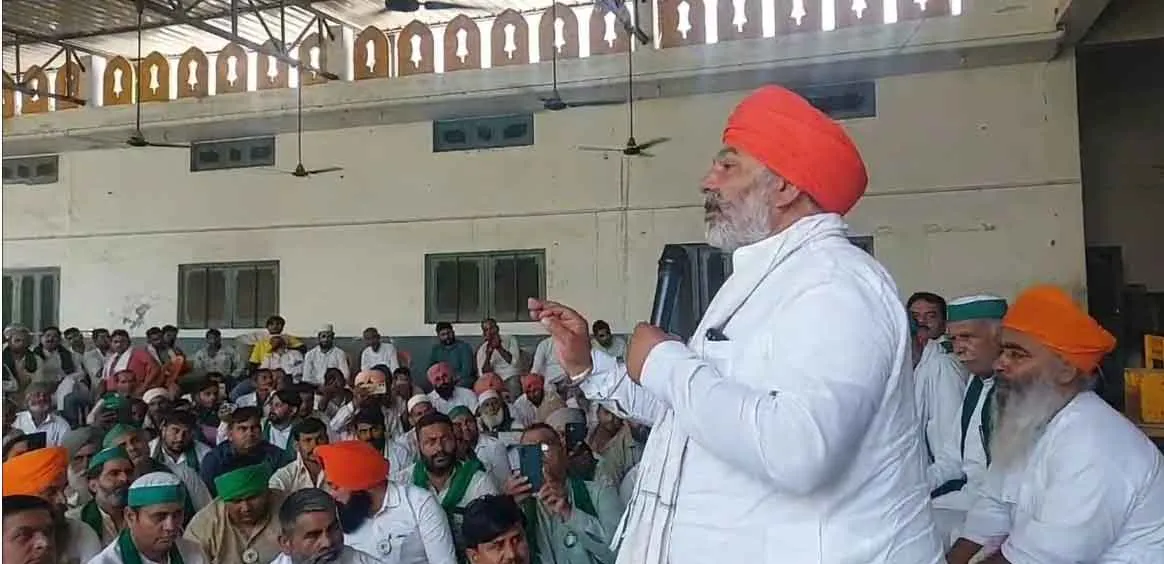 ग्राम देवल में एनएचएआई के पुल निर्माण के विरोध में पंचायत, राकेश टिकैत ने दी चेतावनी