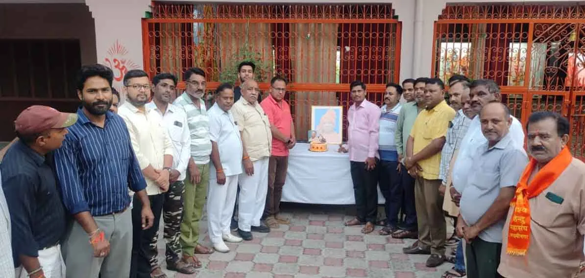 “मीरापुर में हर्षोल्लास के साथ मनाया गया मुख्यमंत्री योगी आदित्यनाथ का 54वां जन्मदिन”