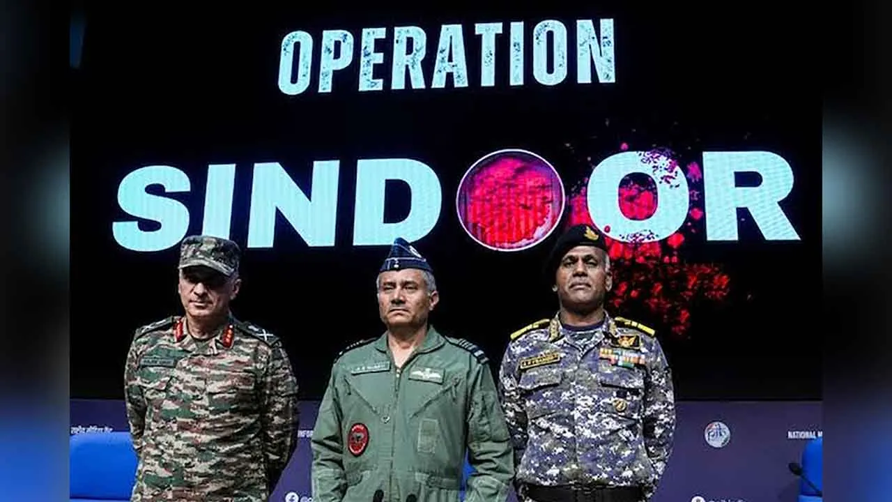 Pakistan confession: ‘ऑपरेशन सिंदूर’: पाकिस्तान और पीओके में भारत की सैन्य कार्रवाई से मचा हड़कंप!