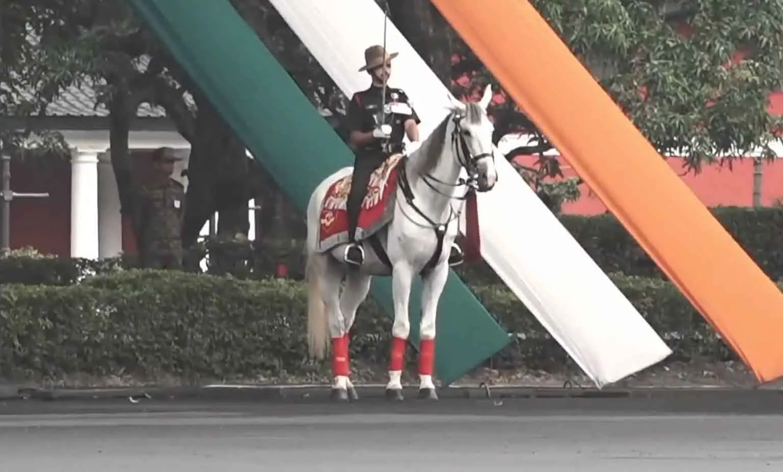 Passing out parade in IMA Dehradun: आईएमए बना देहरादून के ऐतिहासिक पलों का गवाह, 451 कैडेट्स ने बढ़ाया देश का मान