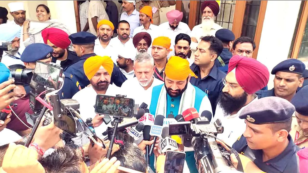 पंजाब के मुख्यमंत्री अपने किसानों की चिंता करें: मुख्यमंत्री नायब सैनी