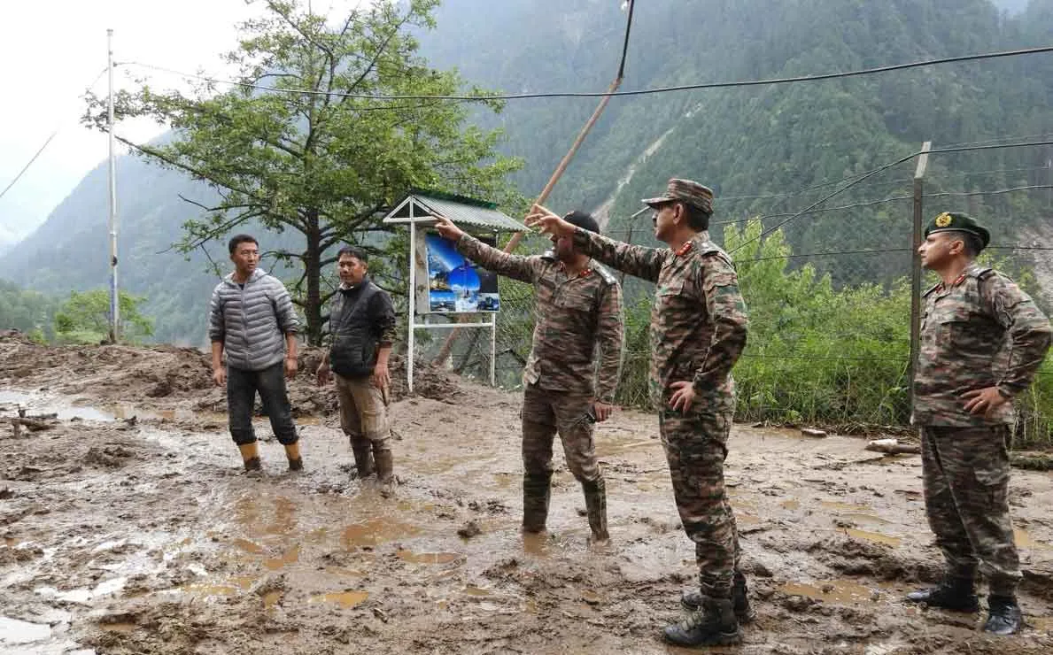 Sikkim Landslide 2025: सिक्किम में भूस्खलन की चपेट में आया सेना शिविर, तीन जवान शहीद