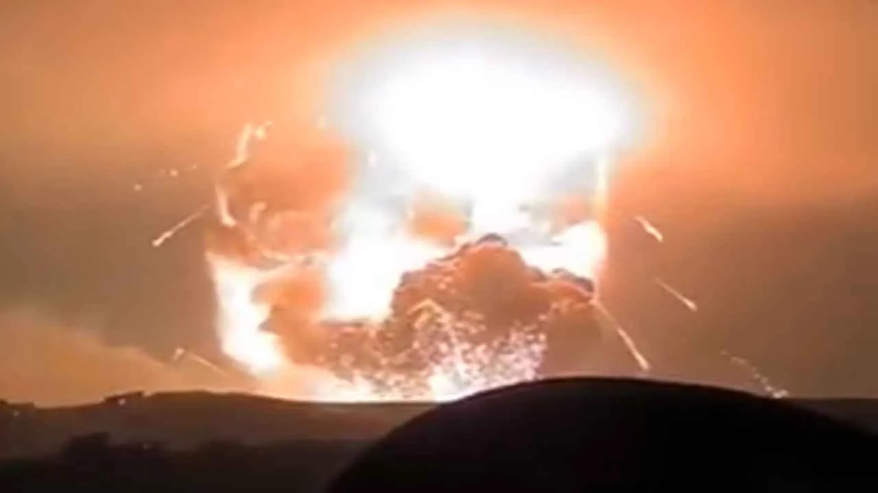 US attacks iran: आखिरकार अमेरिका ने कर ही दिया ईरान पर हमला! तीन परमाणु ठिकाने किये ध्वस्त