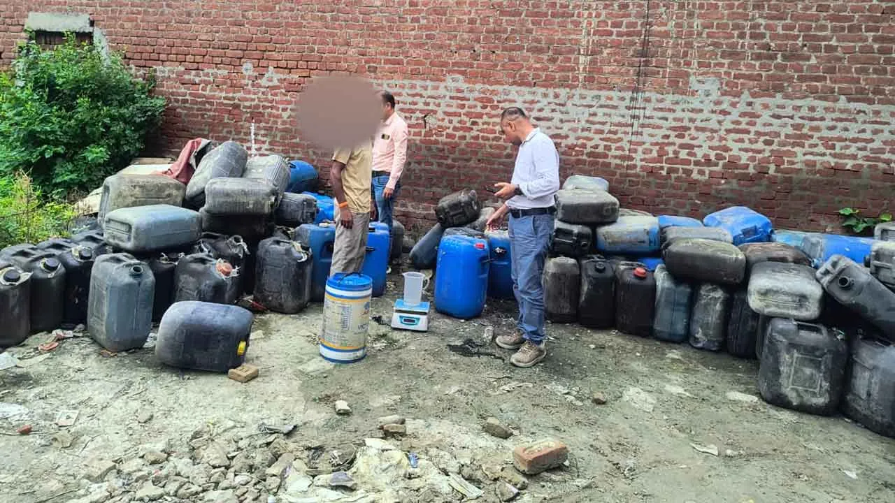 Bulandshahr: बुलन्दशहर में खाद्य सुरक्षा विभाग की कार्यवाही