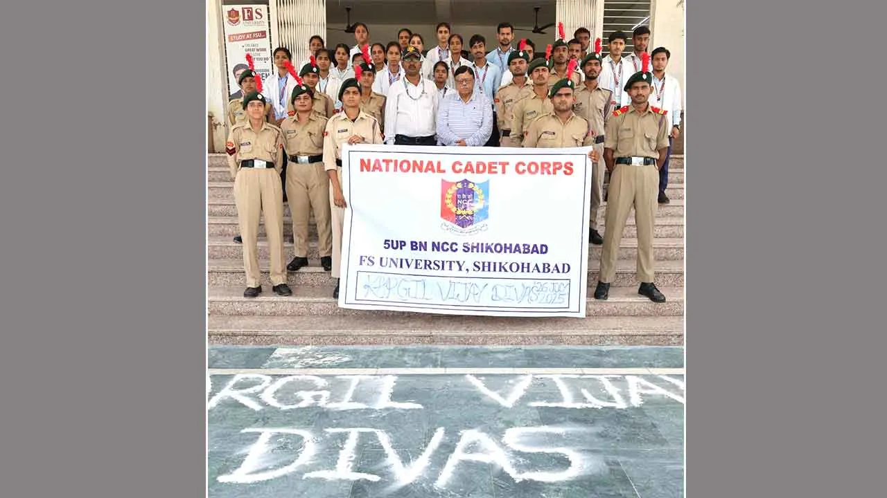 Kargil Vijay Diwas: एफएस विश्वविद्यालय में एन.सी.सी. कैडेट्स ने मनाया कारगिल विजय दिवस