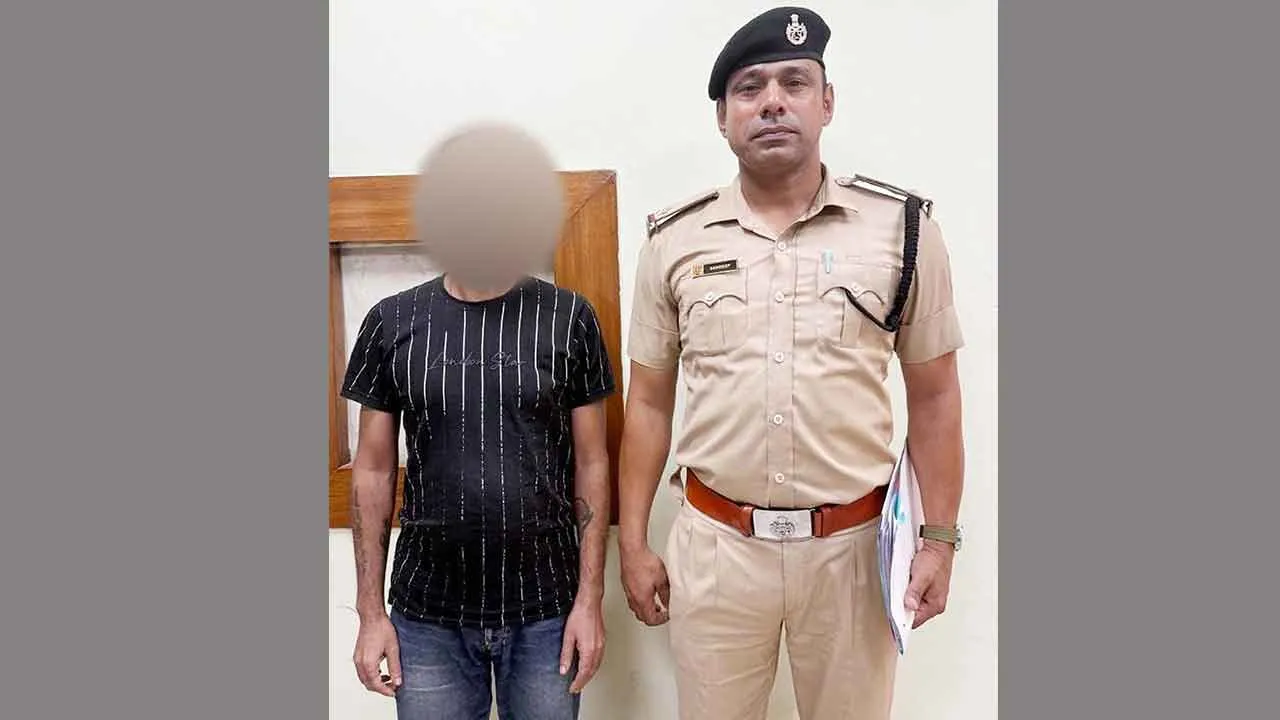 फर्जी सीबीआई अधिकारी बन मनी लॉन्ड्रिंग केस में फंसाने की धमकी देकर की ठगी