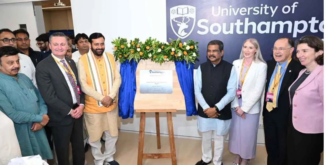 Haryana News: हरियाणा के इस जिले में शुरू हुई इंग्लैंड की यूनिवर्सिटी, शिक्षा मंत्री धर्मेंद्र प्रधान व सीएम नायब सैनी ने किया उद्घाटन