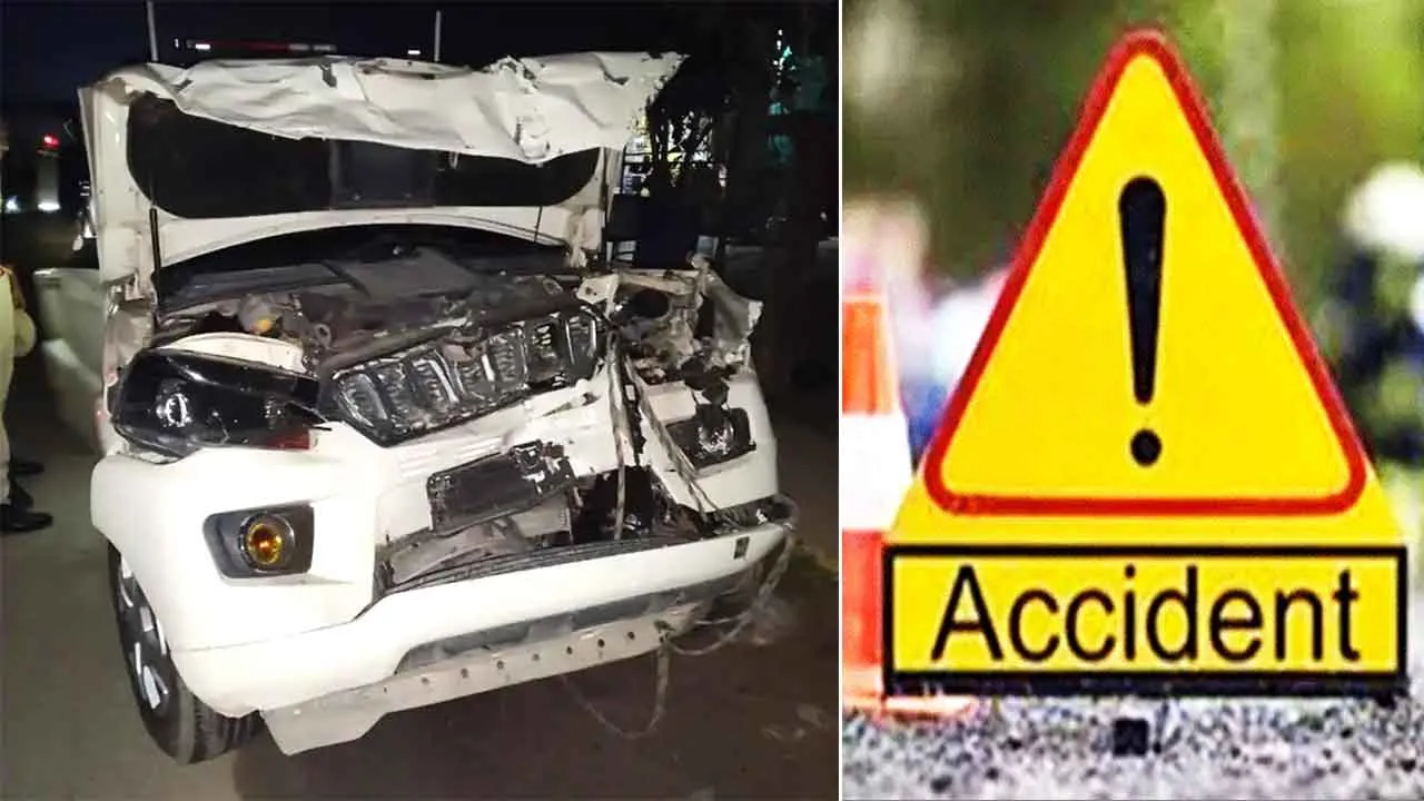Road Accident: कैबिनेट मंत्री गंगवा के काफिले की गाड़ी ट्रक से टकराई, 3 पुलिस कर्मी घायल