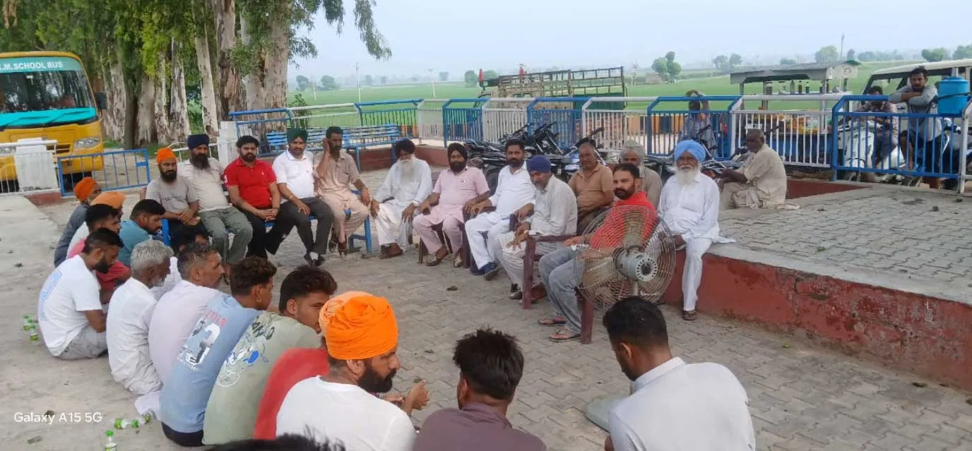 गांव चांदपुरा में किसान संघर्ष समिति पगड़ी संभाल जट्टा की विशेष मीटिंग