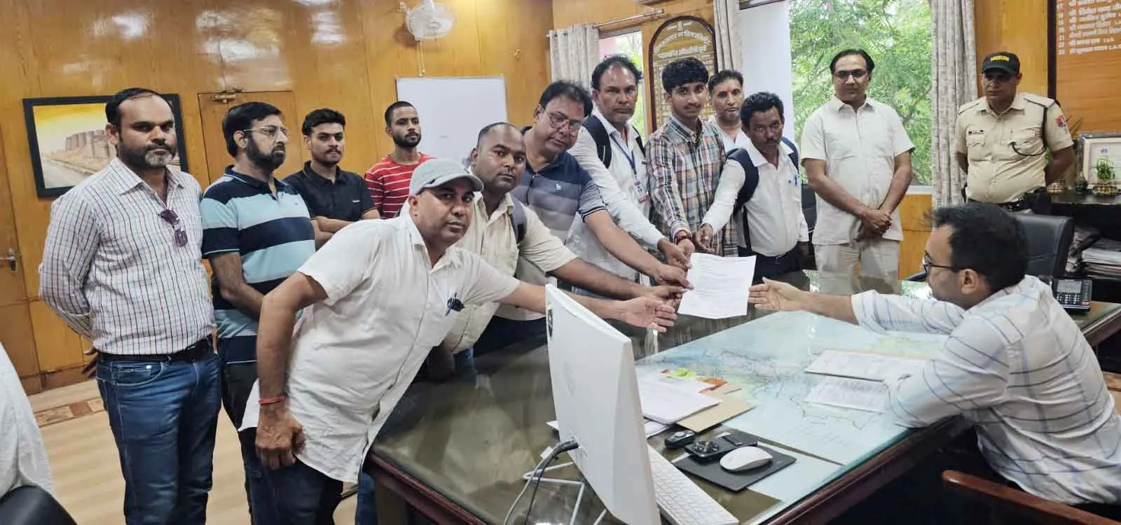 Journalist attack: पत्रकार पर हमले की घटना से पत्रकार जगत में उबाल, आरोपियों की गिरफ्तारी व पत्रकारों को सुरक्षा की उठी मांग