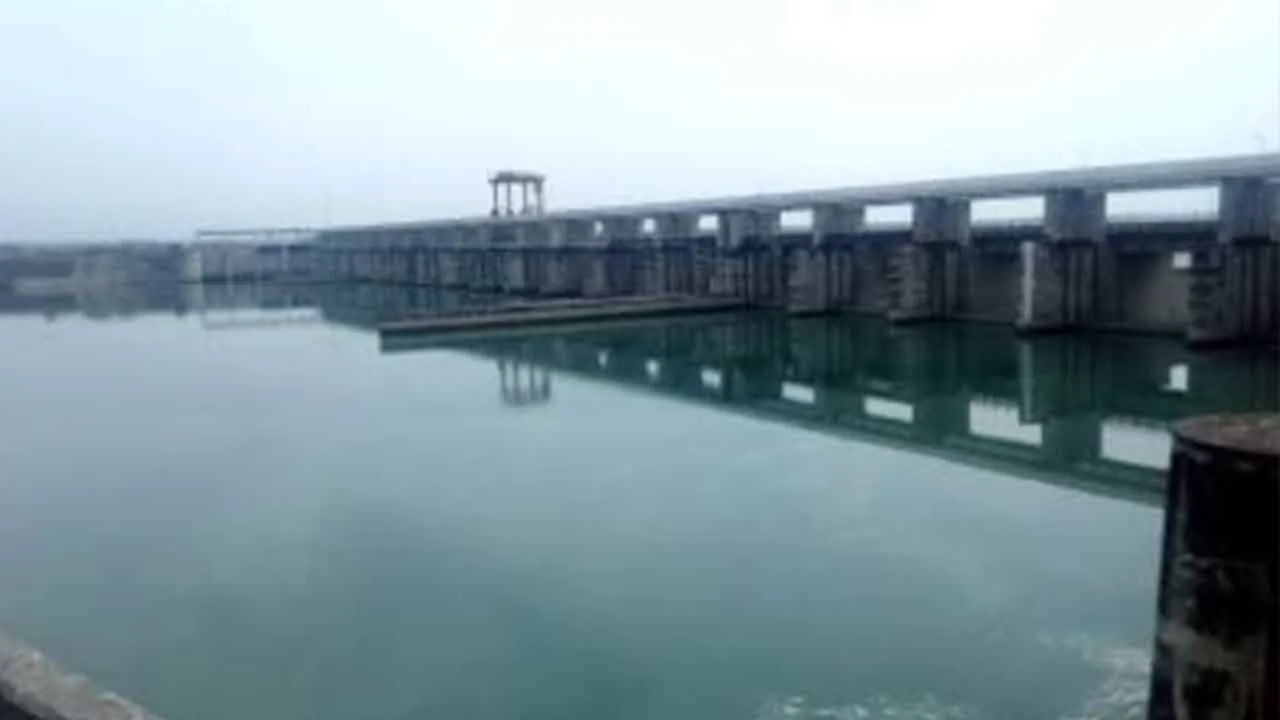 हथिनीकुंड बैराज से यमुना में छोड़ा 1492 क्यूसेक पानी