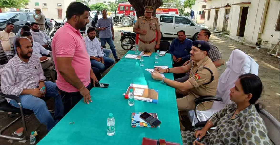 थाना समाधान दिवस में पहुंचे एसपी रामसेवक गौतम, सुनी जनसमस्याएं