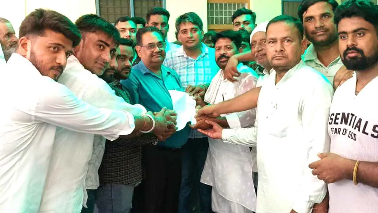तहसील मुख्यालय पर गरजे कलस्यान गुर्जर खाप के युवा