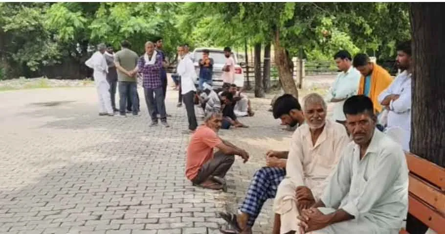 ट्रेक्टर ट्राली की टक्कर से बाइक सवार की मौत
