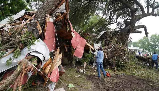 Texas Flood Updates: टेक्सास में भीषण बाढ़ के कहर से 109 लोगों की मौत, अनेक लापता