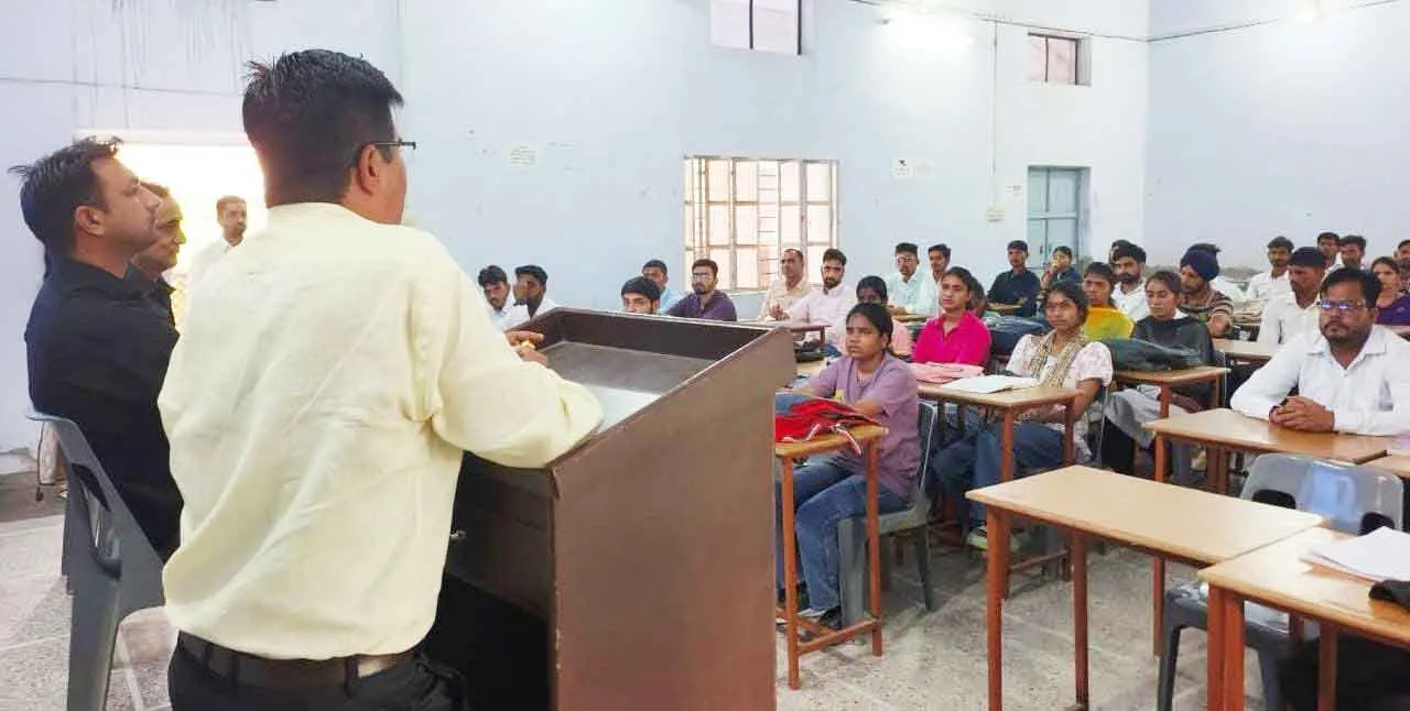 एंटी-रैगिंग से संबंधित कानूनी प्रावधानों की दी जानकारी