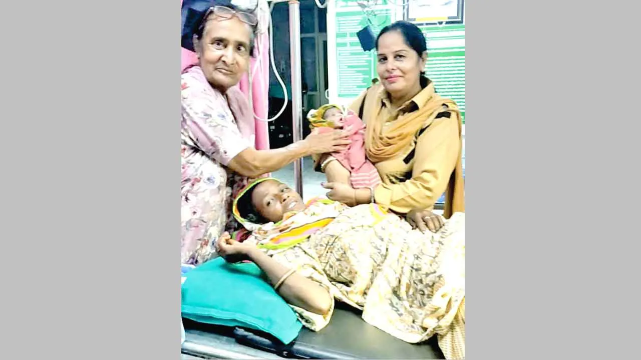 महिला श्रद्धालुओं ने गर्भवती को समय पर अस्पताल पहुंचा बचाई जिंदगी
