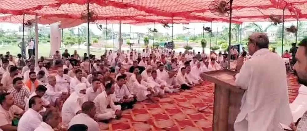 BJP’s Jan Samvad Maha Panchayat: वक्ता बोले-कांग्रेसी विचारधारा के अधिकारी सरकार की छवि खराब करने का कर रहे प्रयास