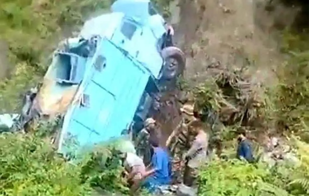 CRPF martyred jawan: सीआरपीएफ जवानों की शहादत पर राष्ट्र ने जताया शोक