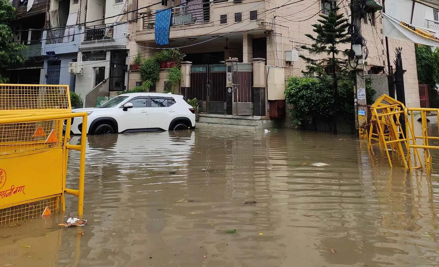 Delhi NCR rain update: दिल्ली -एनसीआर वालों हो जाओ अलर्ट, आईएमडी ने जारी  की चेतावनी!