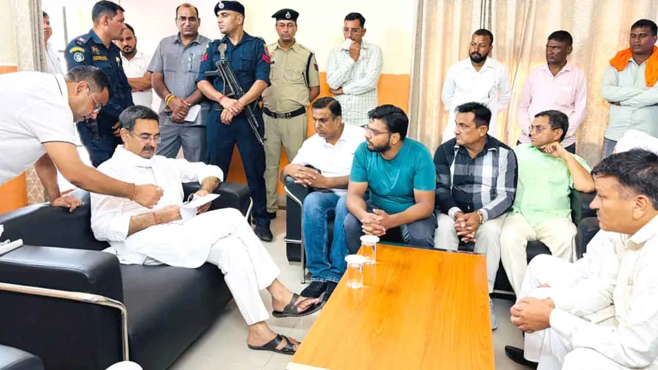 विधानसभा अध्यक्ष हरविन्द्र कल्याण ने सुनी आमजन की समस्याएं, मौके पर किया समाधान