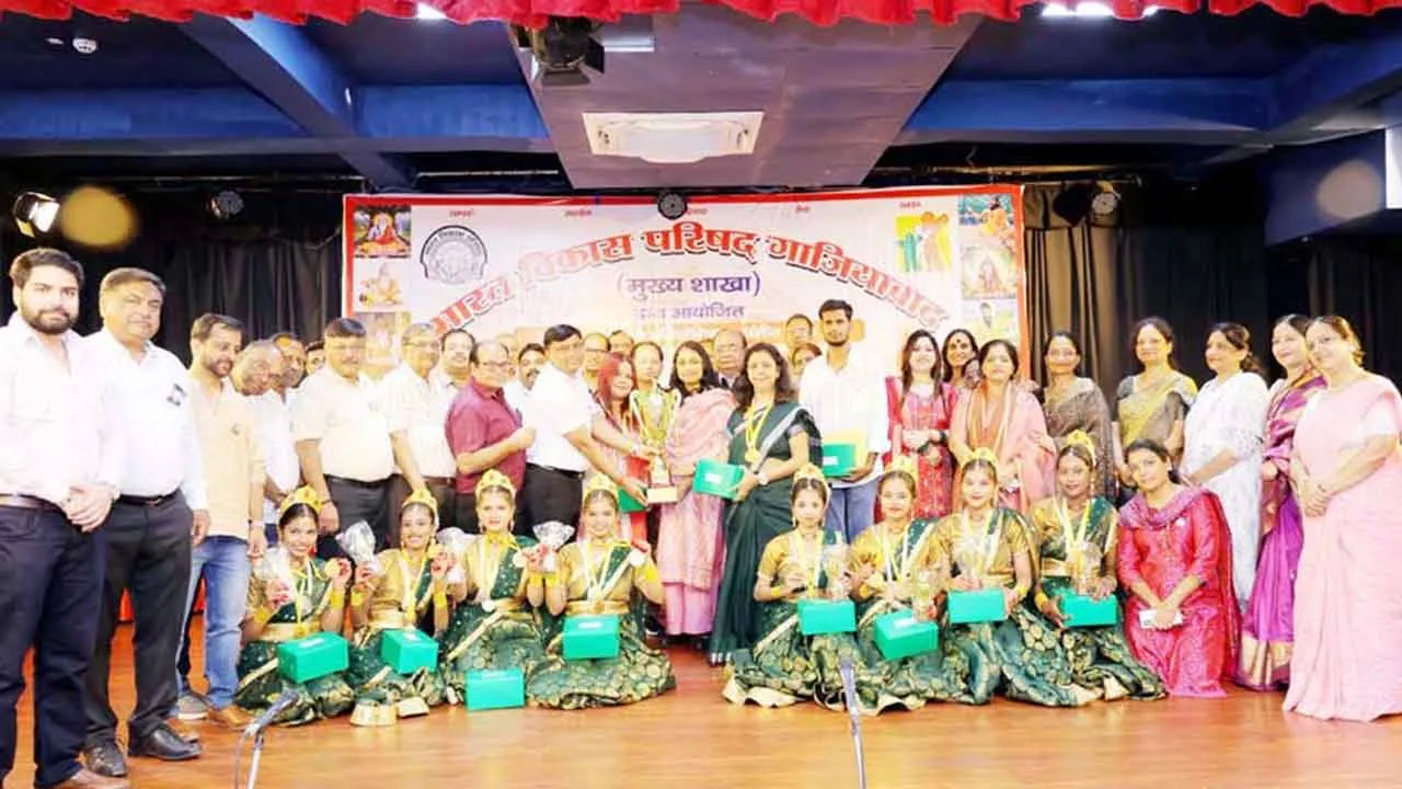 माता-पिता की भूमिका अत्यंत महत्वपूर्ण है: रणविजय सिंह