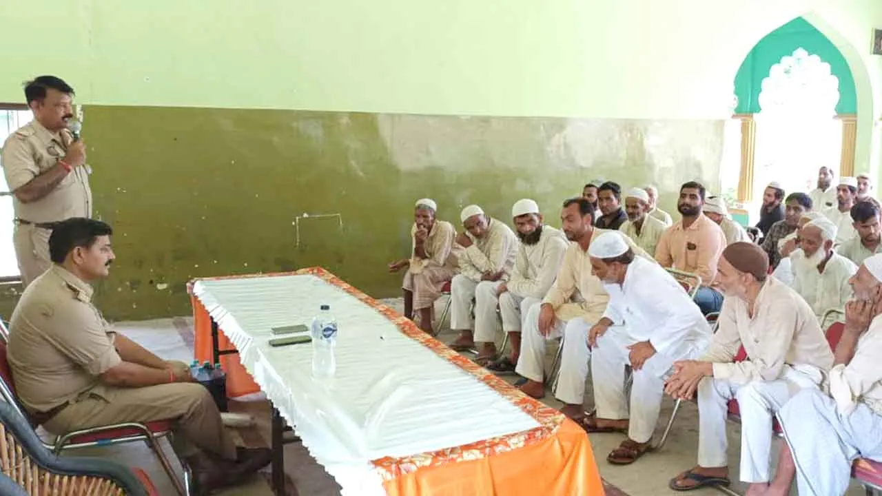 समाज की जड़ों को खोखला कर रहा नशे का दानव