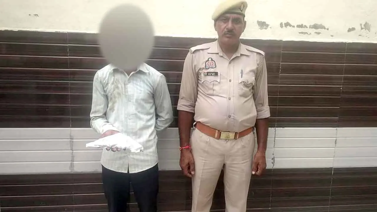 दिल्ली के युवक से अवैध हथियार व जिंदा कारतूस बरामद