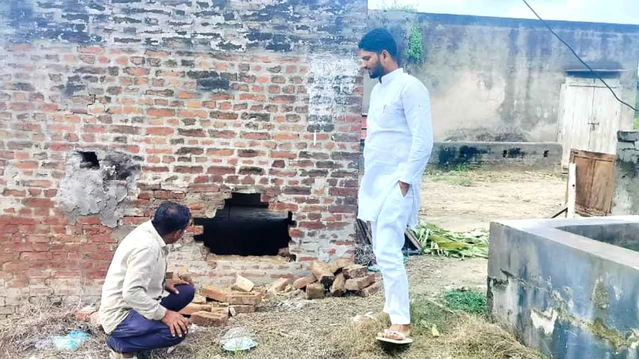 जगनपुर व हिंगोखेड़ी के जंगल में ट्यूबवेलों से हजारों का सामान चोरी