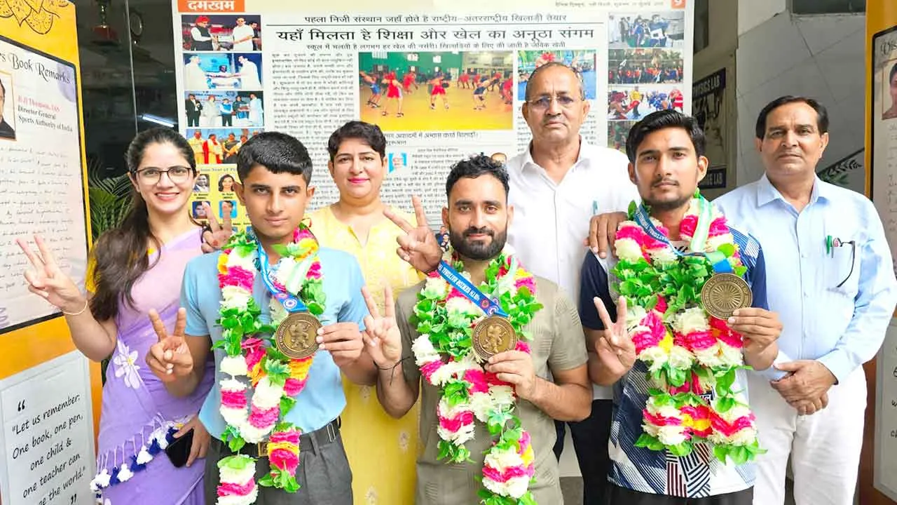 नेशनल थ्रोबॉल मे प्रताप स्कूल के रिंकू राहुल व आर्य ने जीते 3 स्वर्ण पदक