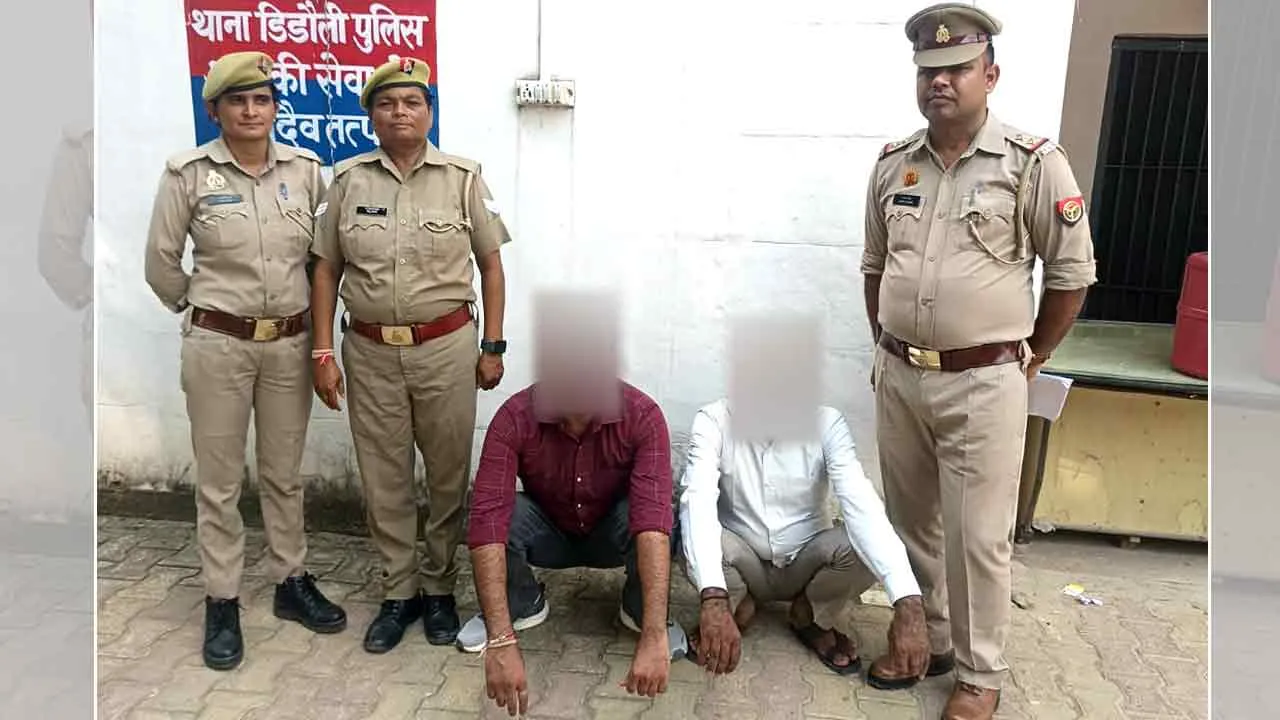 अमरोहा मे मिशन शक्ति का असर, GNM को जिंदा जलाने के मामले में फरार चल रहे दो आरोपियों को महिला पुलिस टीम ने किया गिरफ्तार